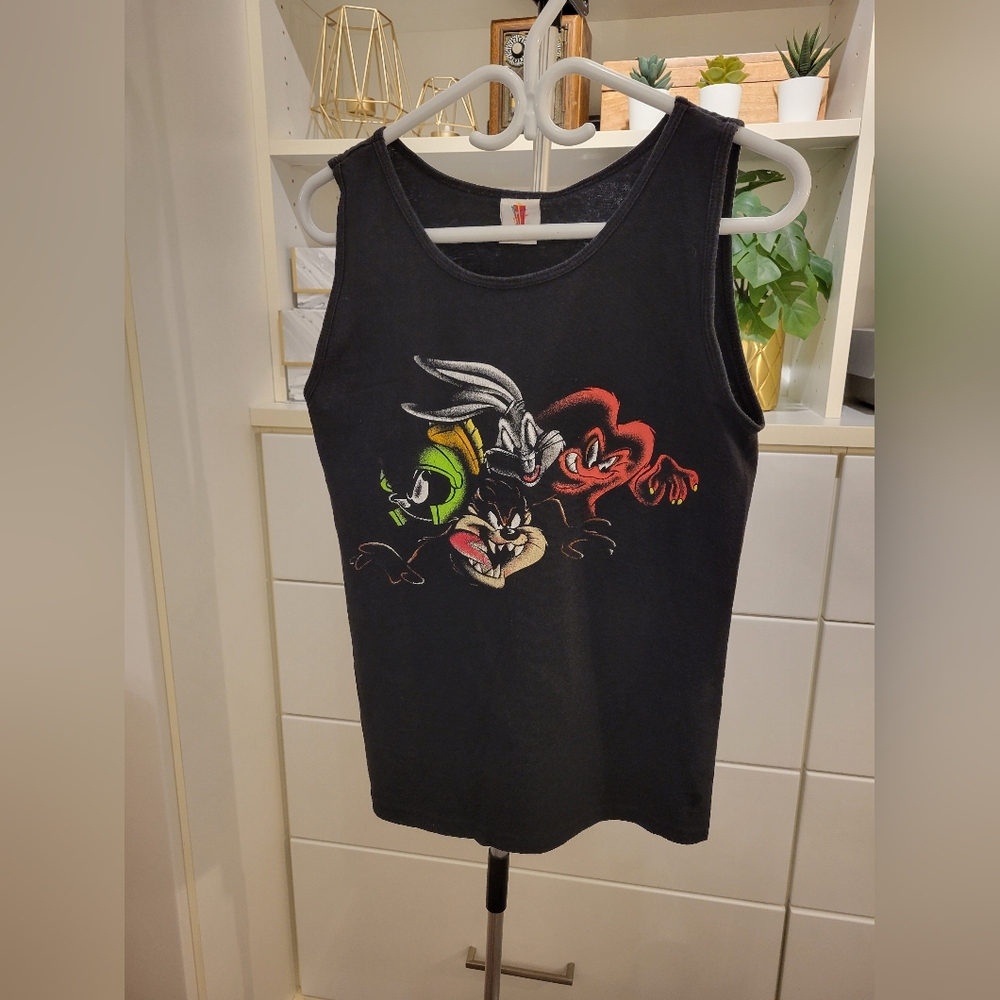 Vintage Black Looney Toons Graphic Sleeveless Shirt